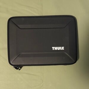Thule Gauntlet Black Tablet/Computer Case